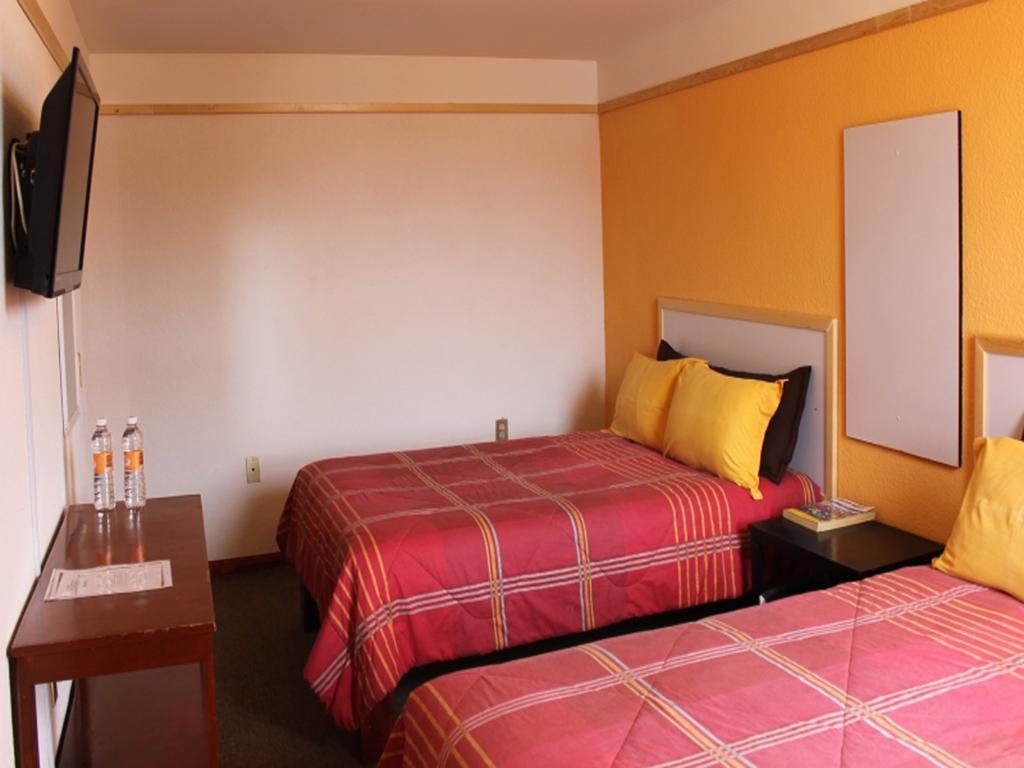 Hotel Gracia Zacatecas Guadalupe  ภายนอก รูปภาพ