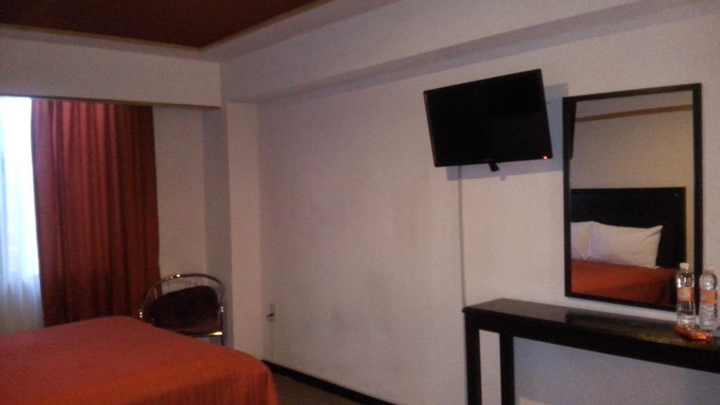 Hotel Gracia Zacatecas Guadalupe  ภายนอก รูปภาพ