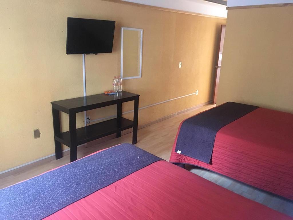 Hotel Gracia Zacatecas Guadalupe  ภายนอก รูปภาพ
