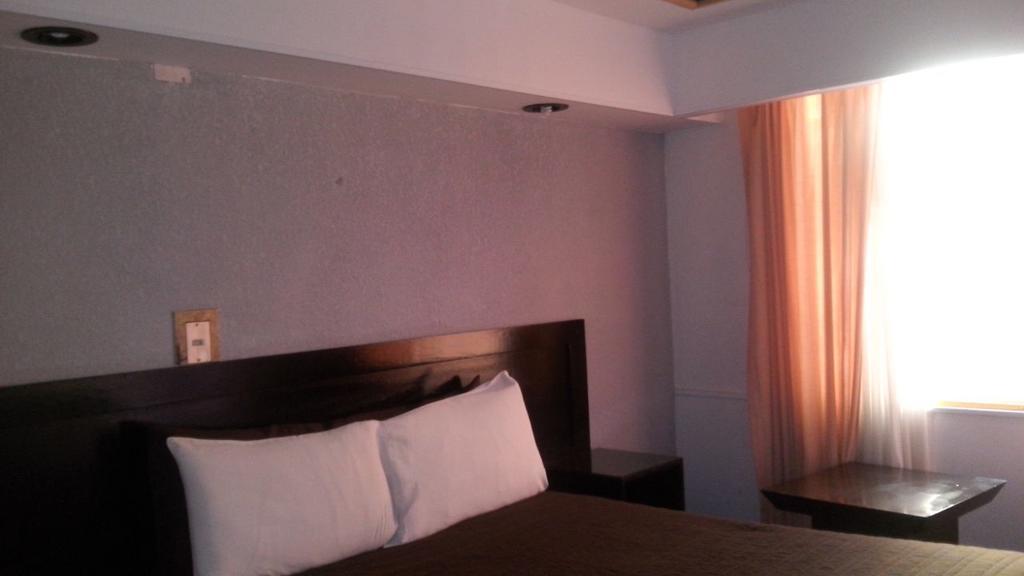 Hotel Gracia Zacatecas Guadalupe  ภายนอก รูปภาพ