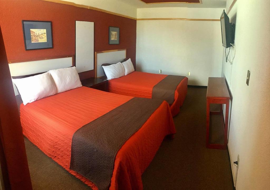 Hotel Gracia Zacatecas Guadalupe  ภายนอก รูปภาพ