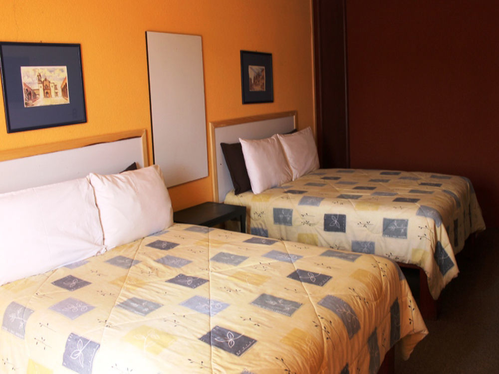 Hotel Gracia Zacatecas Guadalupe  ภายนอก รูปภาพ